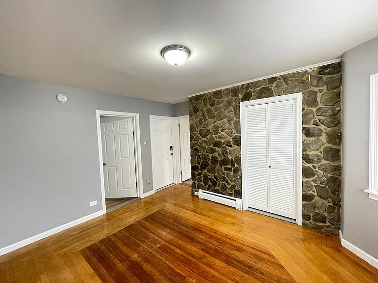 266 Douglas St #1 — Photo 13