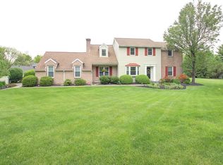 928 Meadow Cir, Bethlehem, PA 18017