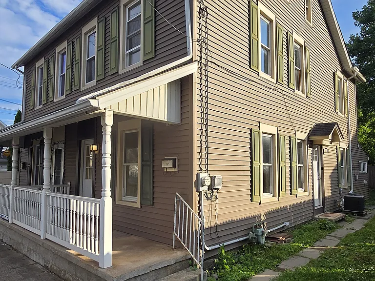 542 Iron St — Photo 49
