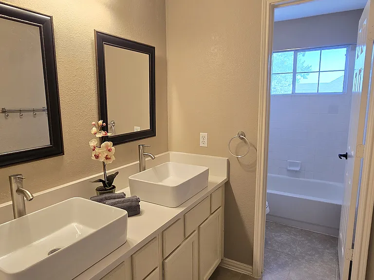 7509 Avalon Dr — Photo 20