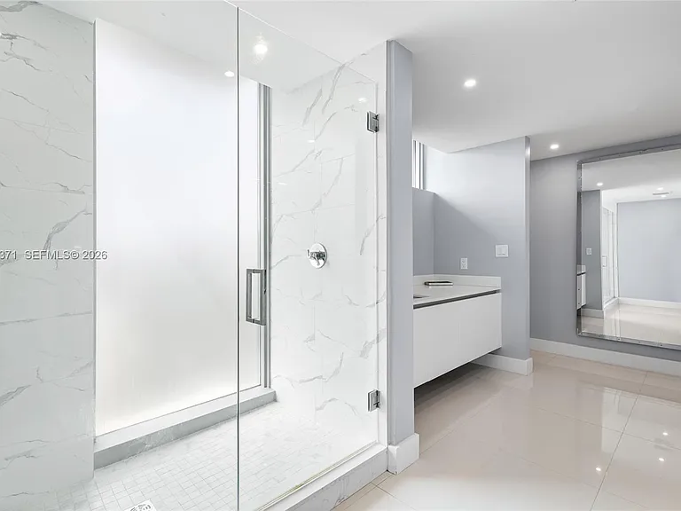 133 Isle Of Venice Dr #4B — Photo 27