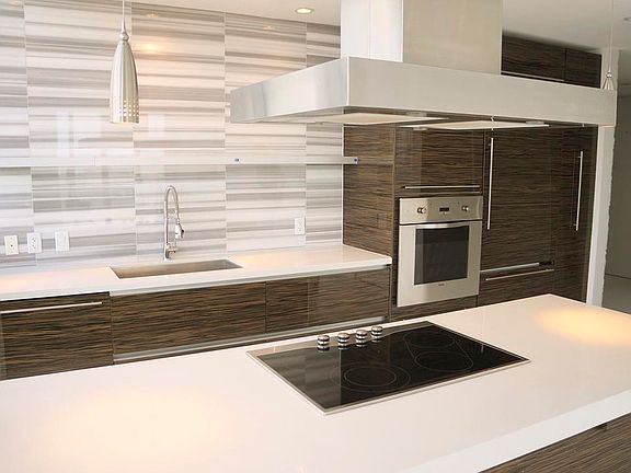 3rd image of 1100 Biscayne Blvd Unit 5701