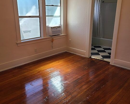 2nd image of 327 S Avenue 20