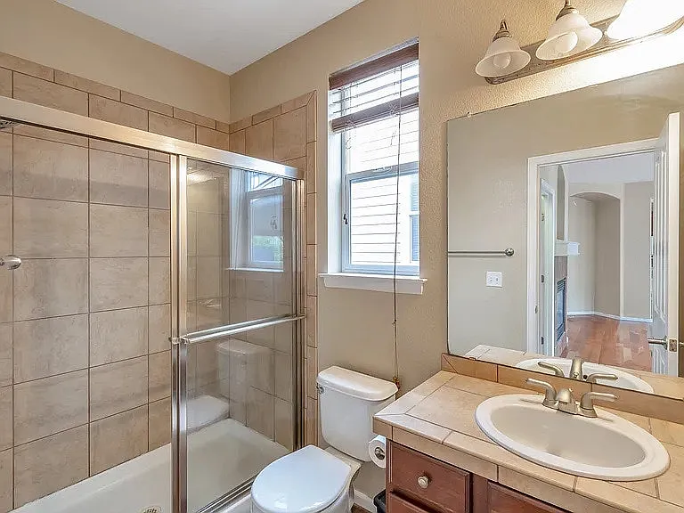 5255 Clovervale Cir — Photo 13
