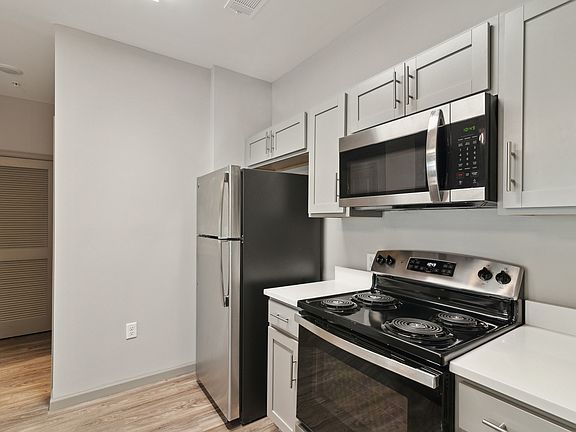 Newly Renovated Kitchen