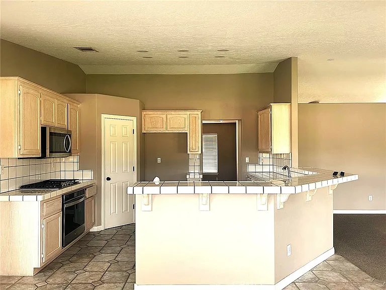 7076 Cataba Rd — Photo 4