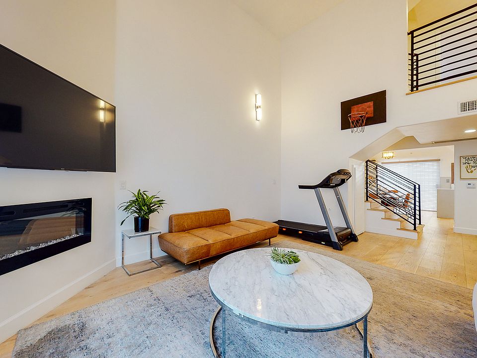 1st image of 801 N Martel Ave APT 2