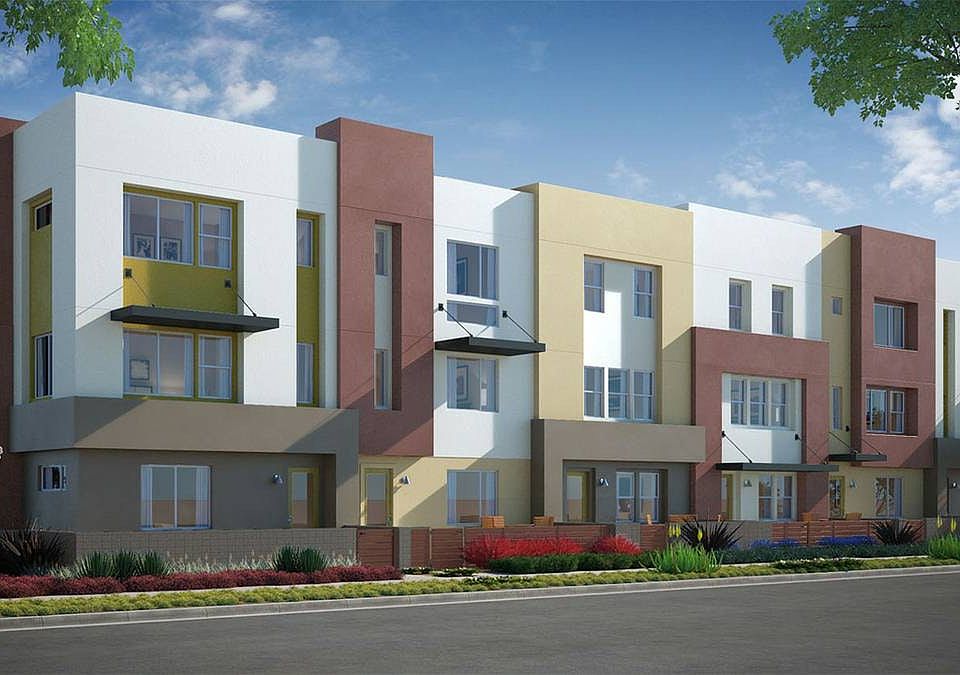 1st image of 81 Woodlawn Ave