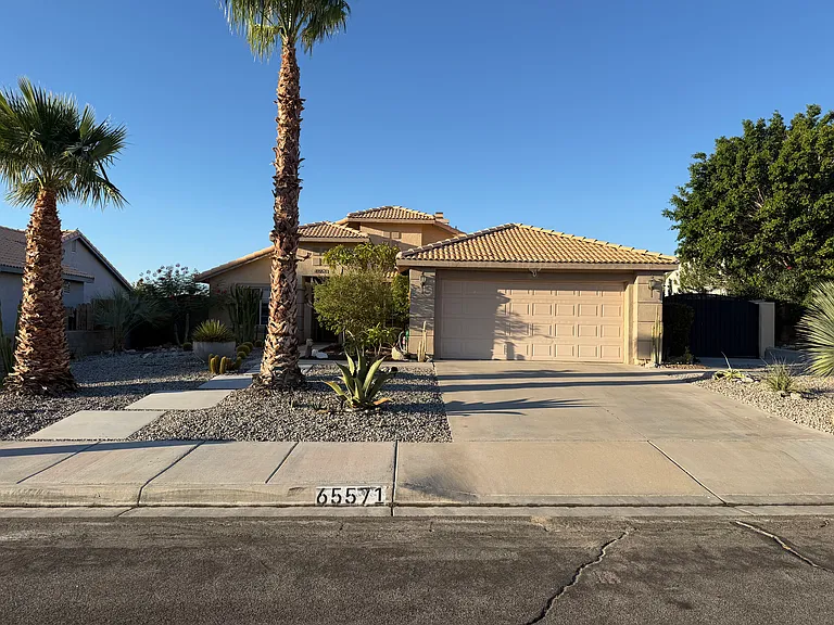 65571 Avenida Cadena — Photo 1