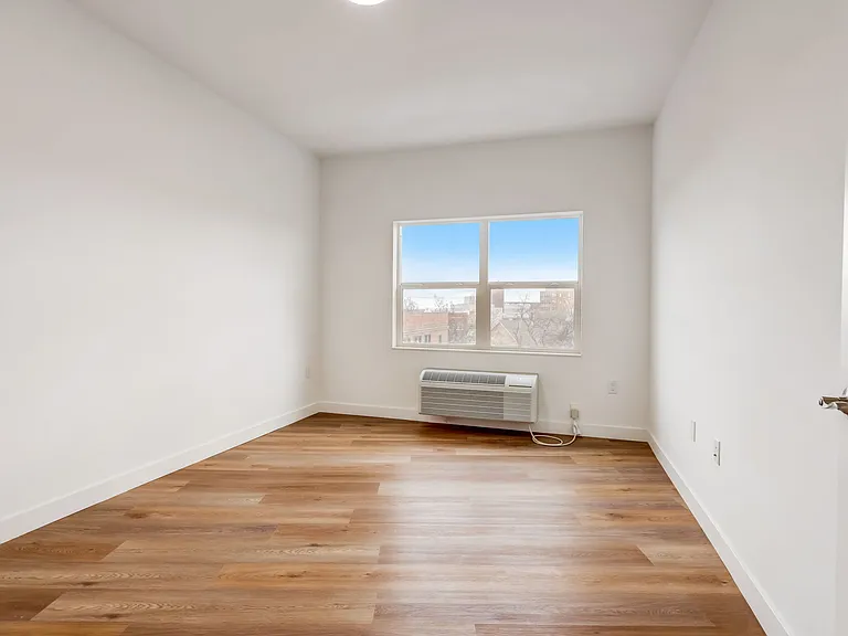 48 Chadwick St #301 — Photo 12