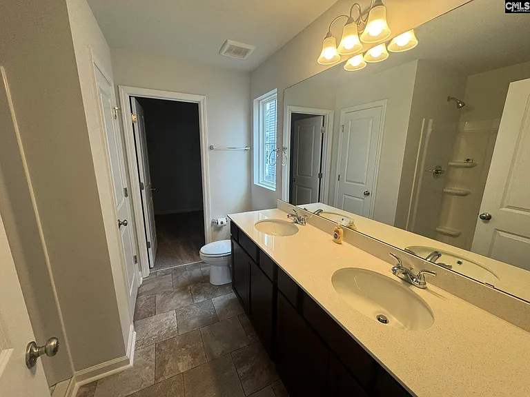 2040 Armada Rd — Photo 8