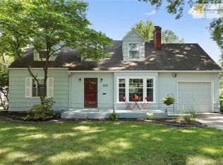 2231 W 79th Ter, Prairie Village, KS 66208