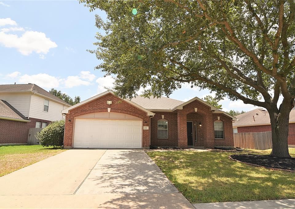 1st image of 21611 Oakbridge Park Ln