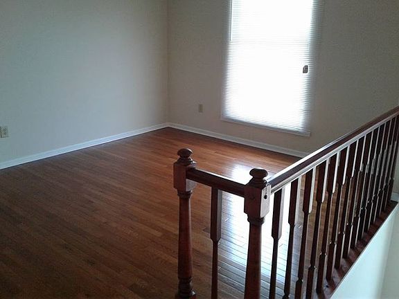 3rd image of 2858 Arrowsmith Dr