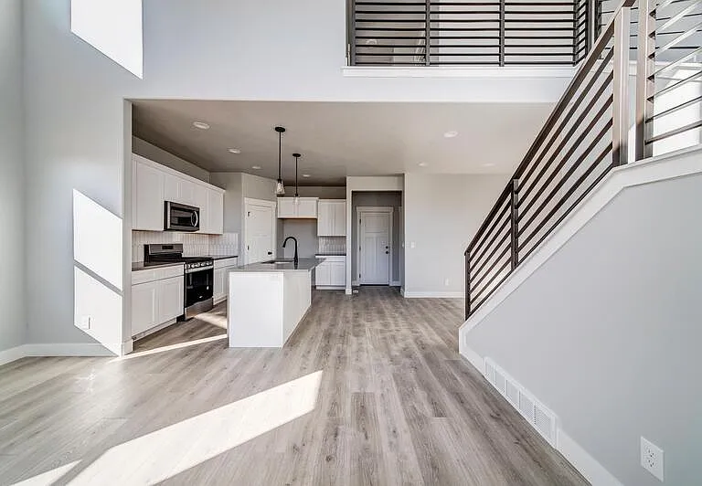13893 S Little Ridge Ln #ACROSS FROM LAUNDRY — Photo 5