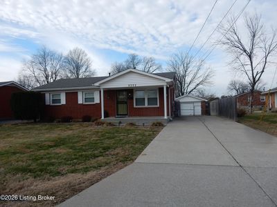 8202 Westray Ln, Louisville, KY, 40219