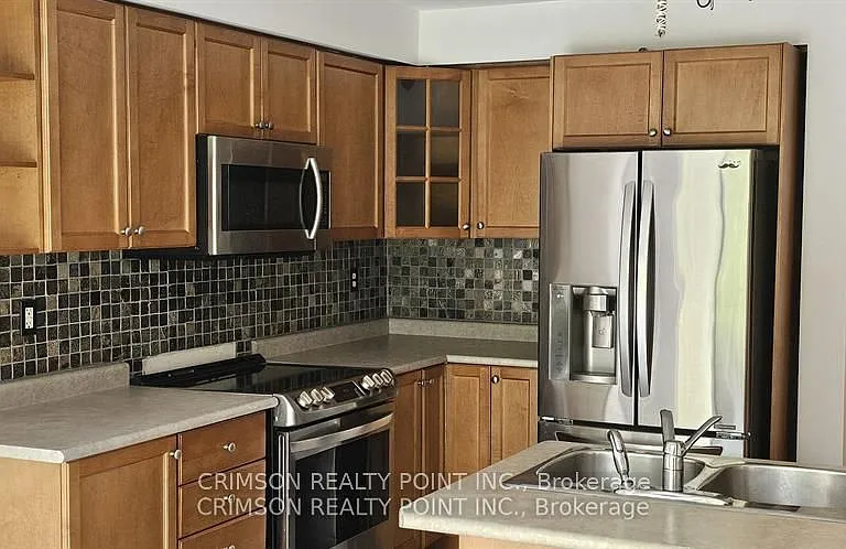 1299 Ashgrove Cres — Photo 11