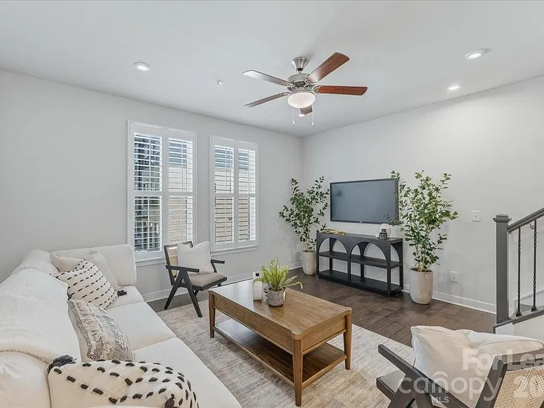 522 Music Hall Way — Photo 9