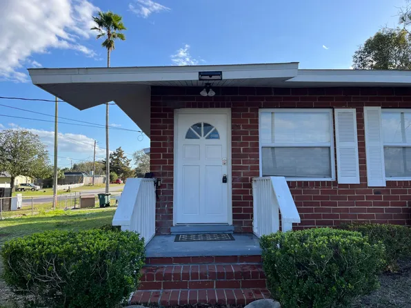 10466 Loys Dr, Jacksonville, FL 32246