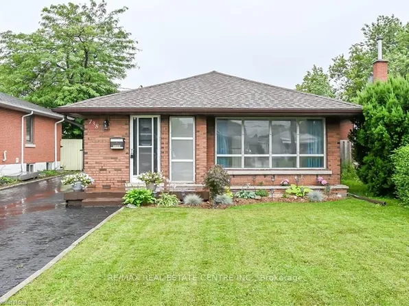 738 Mohawk Rd E, Hamilton, ON L8T 2R1