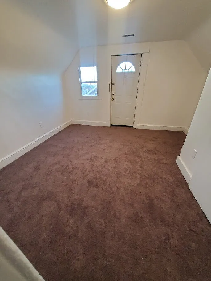 2 bed, 1.0 bath, 650 sqft, $1,700 — Photo 3