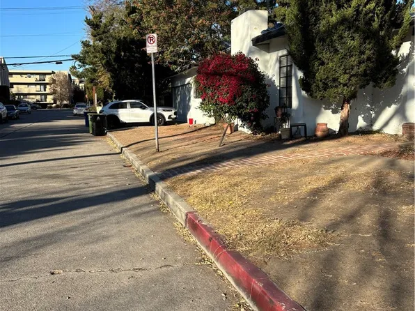 11247 Blix St, North Hollywood, CA 91602