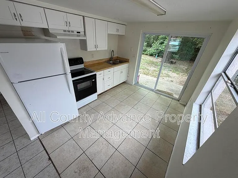 6120 Indiana Ave — Photo 4