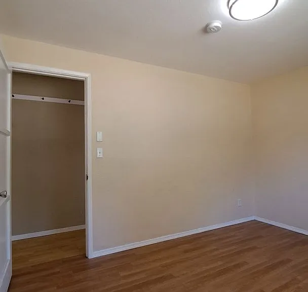 3259 Wright Ave — Photo 15