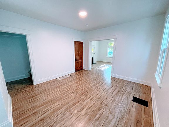 5th image of 5131 Globe Ave