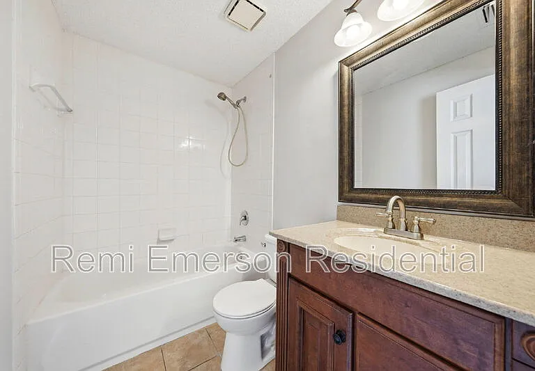 7473 Belle River Ct — Photo 16