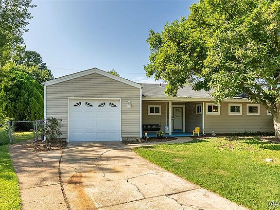3rd image of 7104 Fernbrook Dr