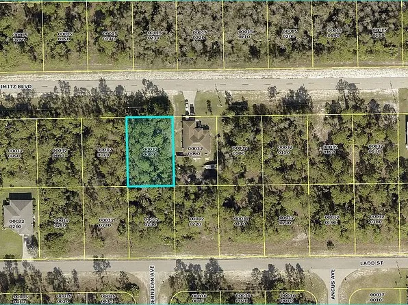 658 Nimitz Blvd, Lehigh Acres, FL 33974