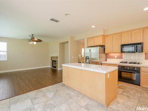 5th image of 2629 Rogue River Cir