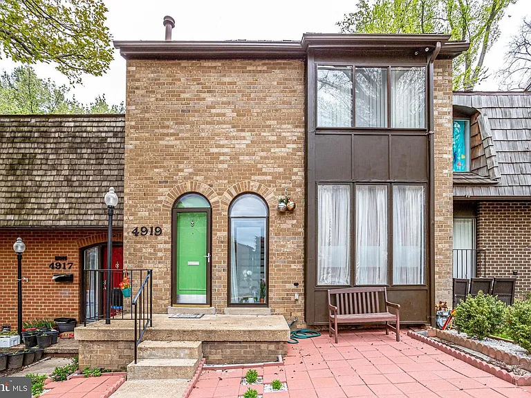 4919 Herkimer St — Photo 1