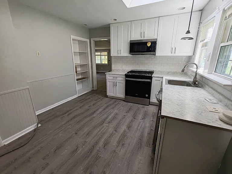1156 Main St — Photo 6
