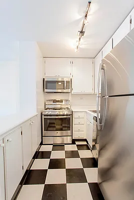 Rented by Mirador Real Estate | media 6