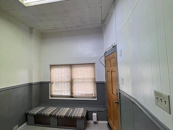 5th image of 2066 E Allegheny Ave Floor 1