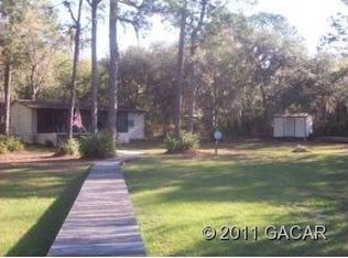 109 Tomahawk Rd, Hawthorne, FL 32640