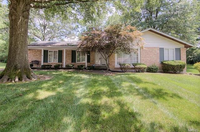 1st image of 1790 Edgebriar Ln