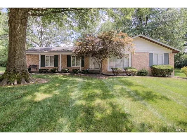 1790 Edgebriar Ln photo 1