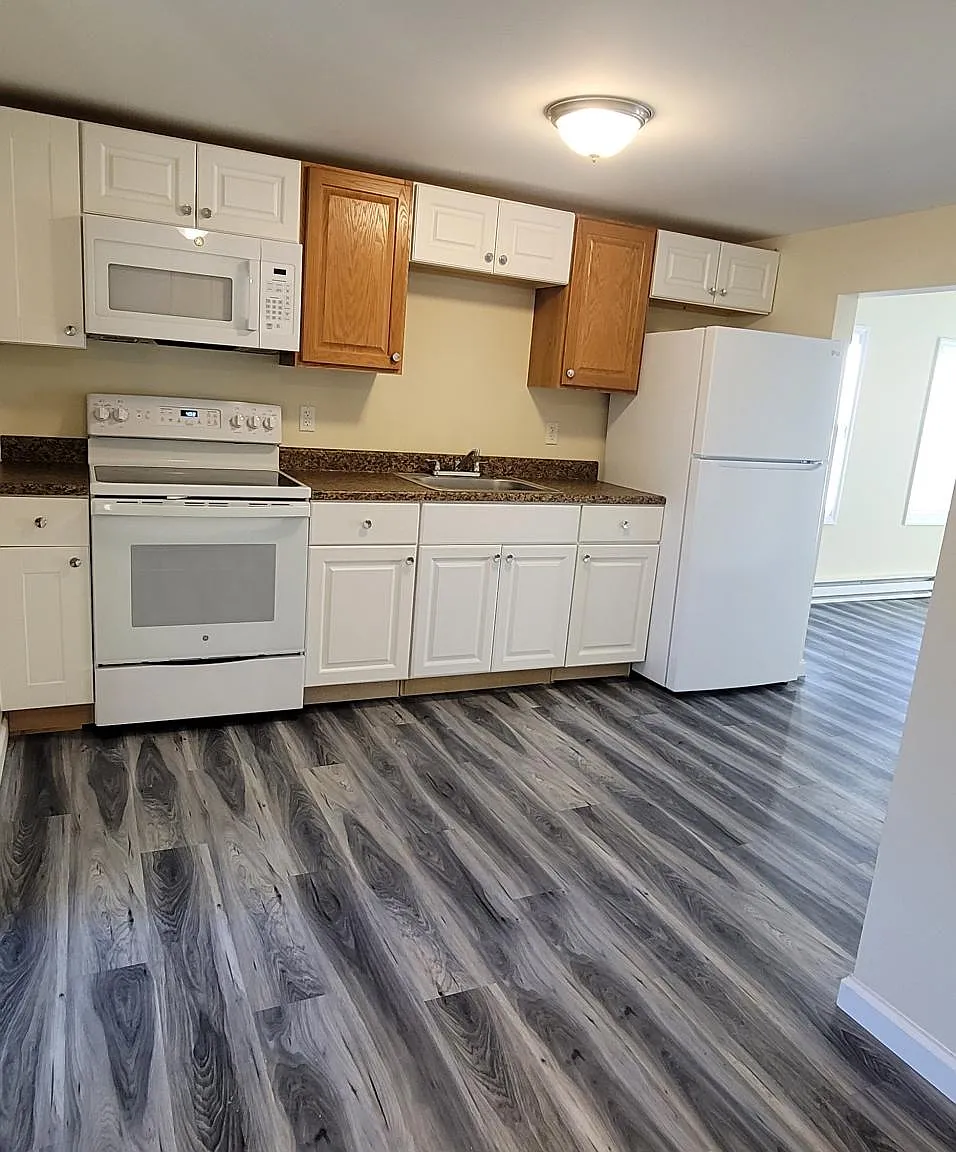 1 bed, 825 sqft, $1,575 — Photo 1
