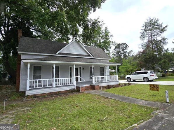 35 Cheatham St, Wadley, GA 30477
