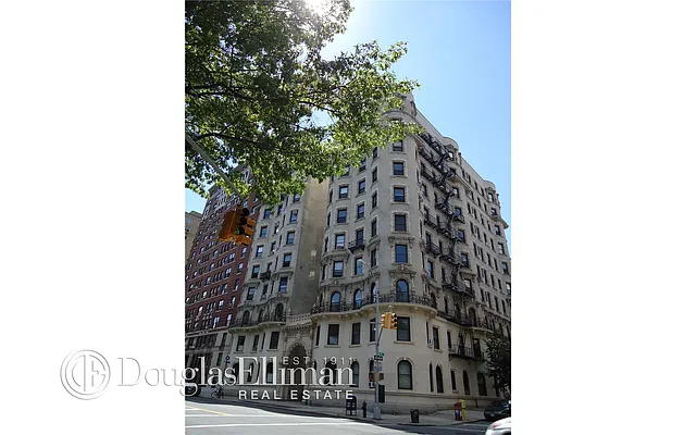 Rented by Douglas Elliman | media 24