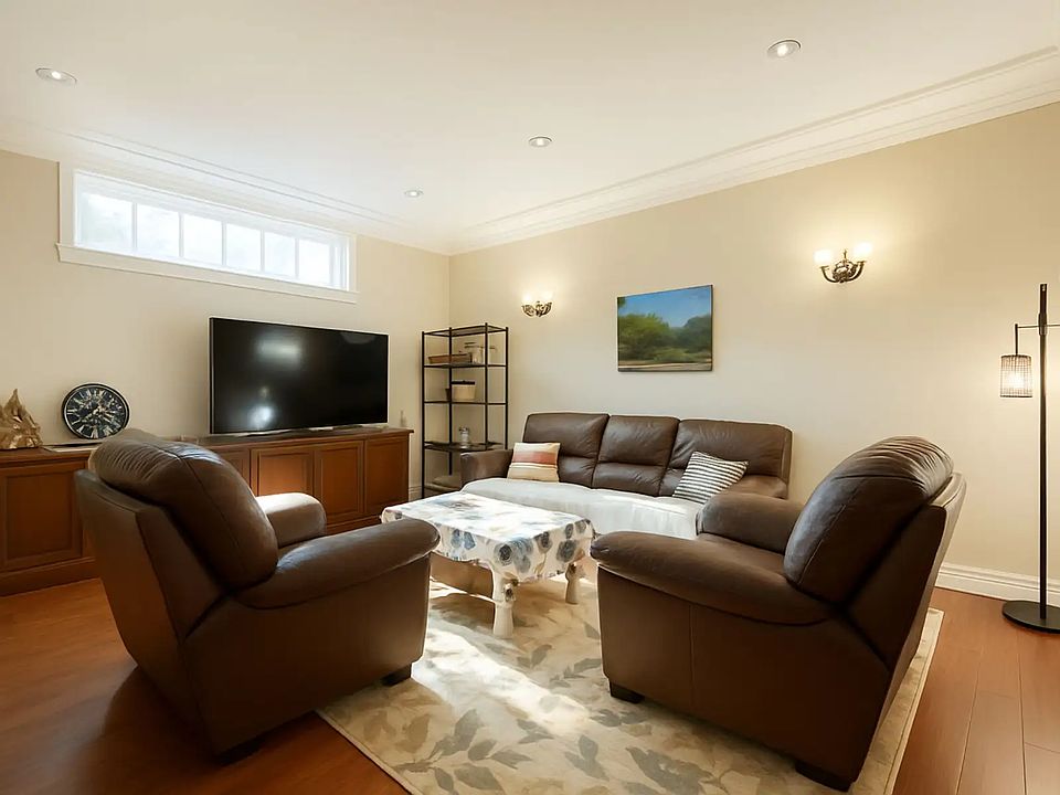 1st image of 4338 Townley St #345
