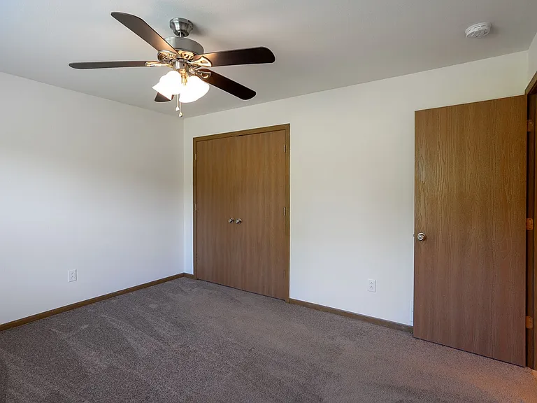 701-703 Glenstone Dr. — Photo 27