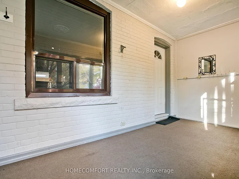 62 Keystone Ave — Photo 28