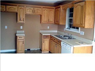 2nd image of 4210 Elm Dr NE