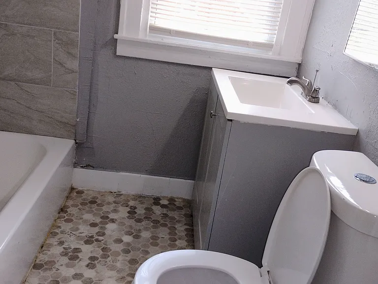 14818A Terry St — Photo 14