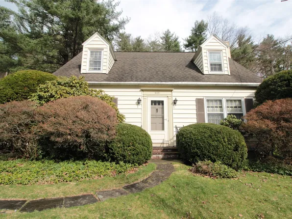 605 Pinecrest Rd, Endicott, NY 13760