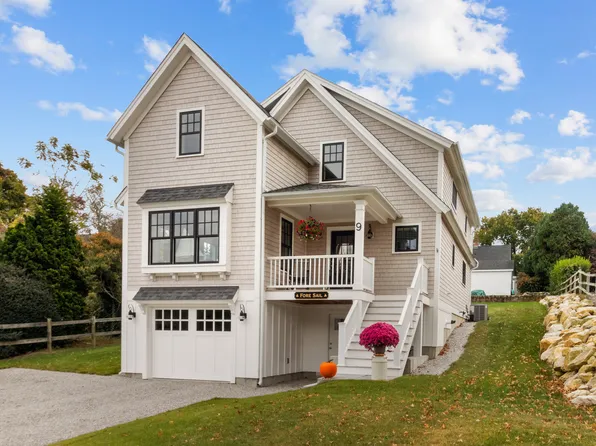 9 Beach Road, Groton, CT 06340